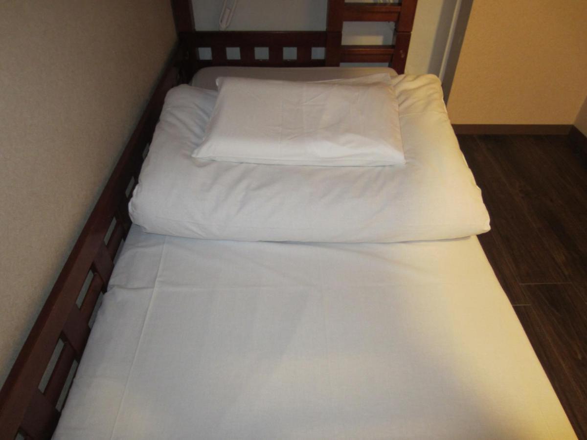 Twin Room with Shared Bathroom